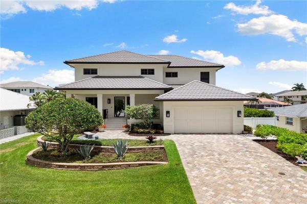 Conners At Vanderbilt Beach, 357 Egret Ave, Naples, Florida 34108, image 2