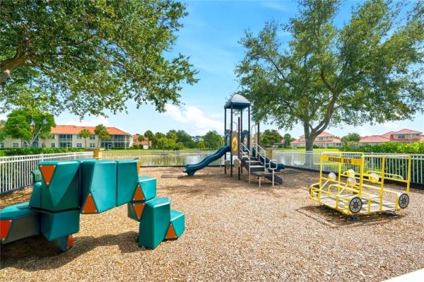 Bell Tower Park, 5120 Hyde Park Ct #103, Fort Myers, Florida 33912, image 2