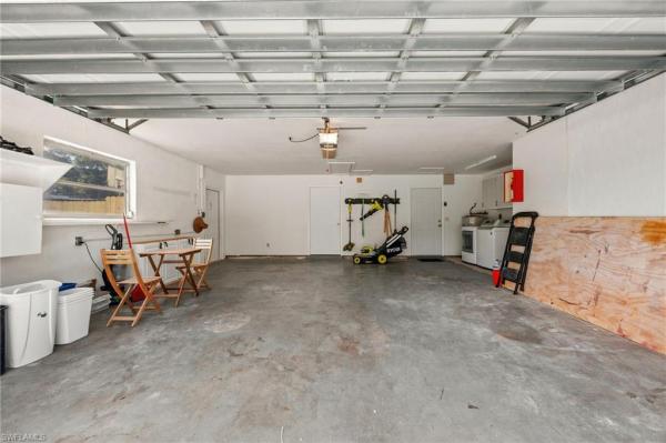 Cleaves Corner, 8071 Cleaves Rd, North Fort Myers, Florida 33903, image 2