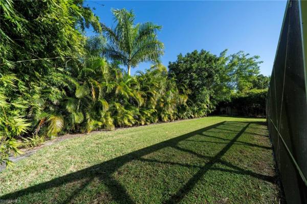Willoughby Acres, 59 Wickliffe Dr, Naples, Florida 34110, image 3