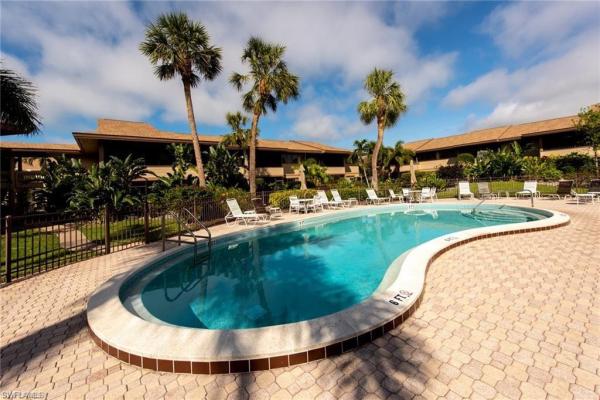 64 4th St #C207, Naples, Florida 34134, image 2