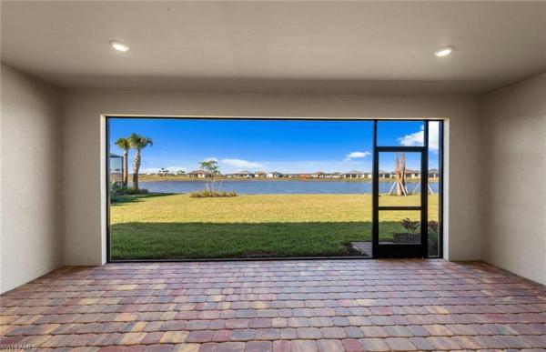 6261 Patriot Ln, Naples, Florida 34142, image 3