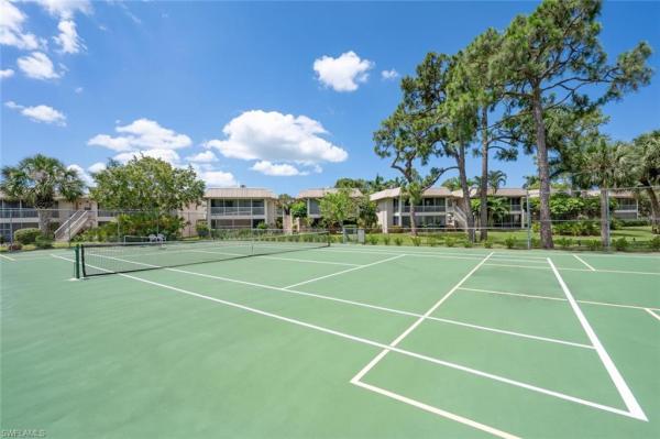 1549 Sandpiper St #80, Naples, Florida 34102, image 1