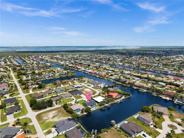 Cape Coral Residential, 3911 25th Ct, Cape Coral, Florida 33914, image 3