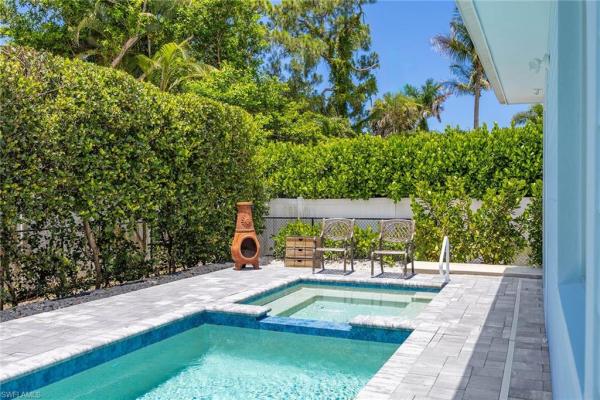 Sun Terrace, 1232 Royal Palm Dr, Naples, Florida 34103, image 2
