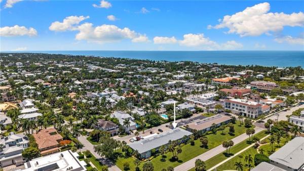 468 S 12th Ave, Naples, Florida 34102, image 1