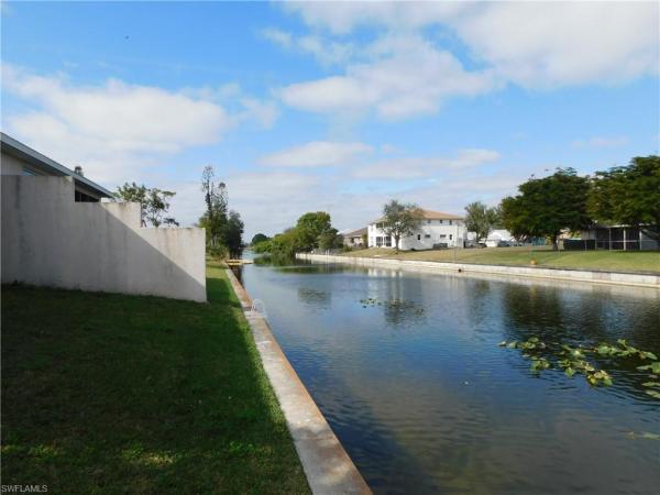 619 7th St, Cape Coral, Florida 33990, image 1