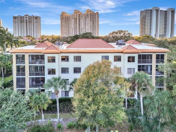 6820 Pelican Bay Blvd #133, Naples, Florida 34108, image 3