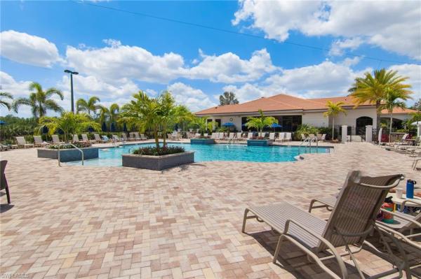 7515 Stoneybrook Dr #811, Naples, Florida 34112, image 2