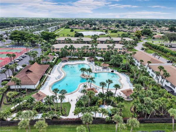 3816 Snowflake Ln #1303, Naples, Florida 34112, image 2