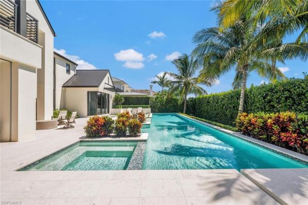 Aqualane Shores, 556 S 17th Ave, Naples, Florida 34102, image 3