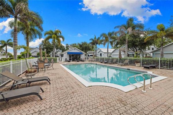 Carriage Circle Of Naples, 3157 Carriage Cir, Naples, Florida 34105, image 2