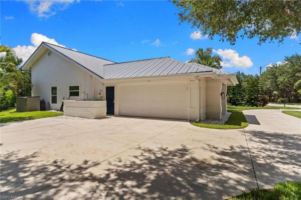 Valley Oak At Vineyards, 245 Monterey Dr, Naples, Florida 34119, image 1