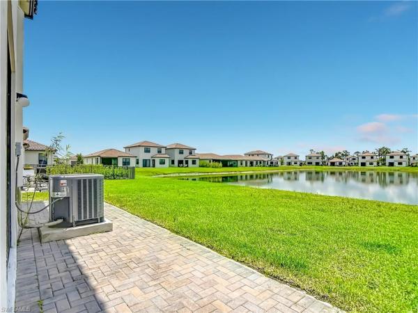 5669 Cerva Ln, Naples, Florida 34142, image 2