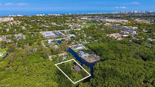 Naples No HOA, 1551 Bembury Dr, Naples, Florida 34102, image 2