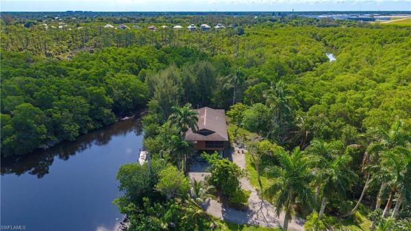 Naples No HOA, 1551 Bembury Dr, Naples, Florida 34102, image 1