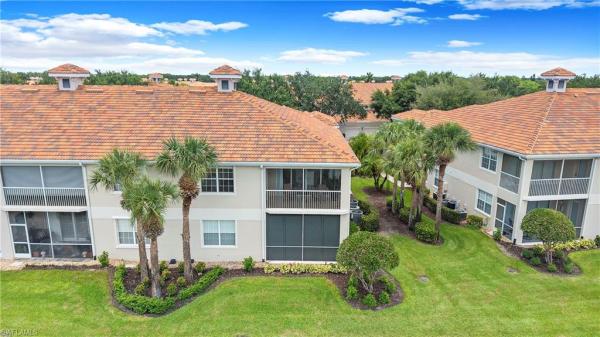 3059 Horizon Ln #1602, Naples, Florida 34109, image 3