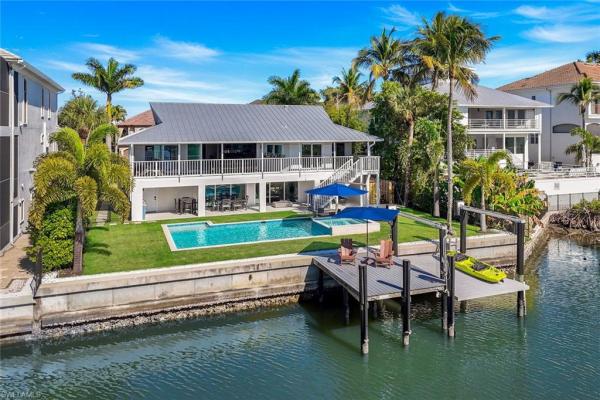Conners At Vanderbilt Beach, 336 Oak Ave, Naples, Florida 34108, image 2