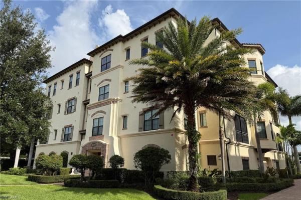 16391 Viansa Way #302, Naples, Florida 34110, image 1