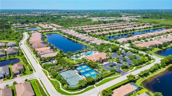 Esplanade At Hacienda Lakes, 8386 Viale Cir, Naples, Florida 34114, image 1
