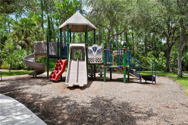 1626 S Tarpon Bay Dr #202, Naples, Florida 34119, image 2