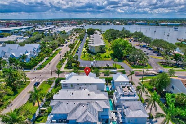 Olde Naples, 888 S 10th Ave, Naples, Florida 34102, image 2