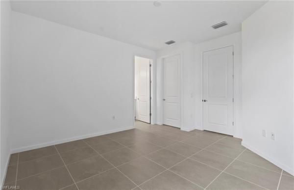 6423 Memorial Ln, Naples, Florida 34142, image 3