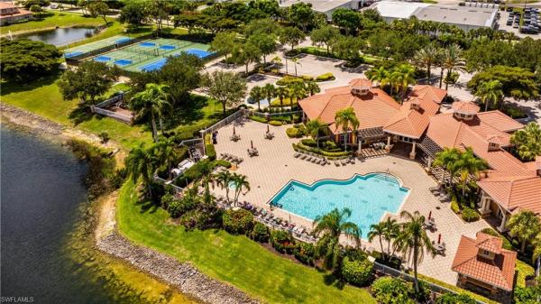 Bell Tower Park, 5600 Chelsey Ln #201, Fort Myers, Florida 33912, image 3