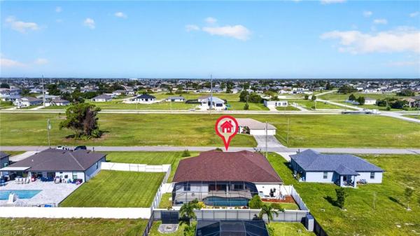 Cape Coral Residential, 2703 Juanita Pl, Cape Coral, Florida 33909, image 2