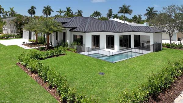 Sun Terrace, 2200 N 11th St, Naples, Florida 34103, image 3
