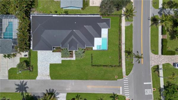 Sun Terrace, 2200 N 11th St, Naples, Florida 34103, image 2