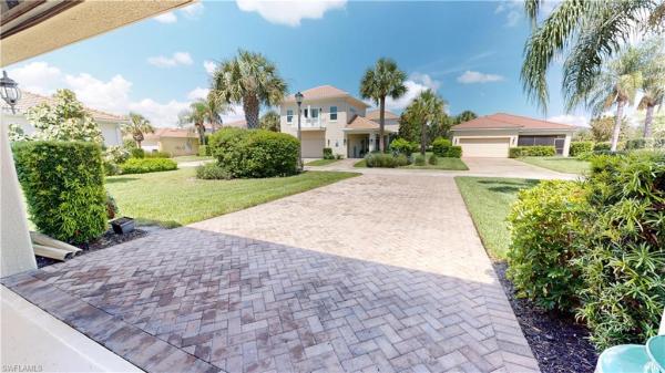 5137 Taylor Dr, Naples, Florida 34142, image 1