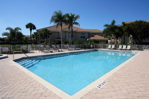 8437 Abbington Cir #612, Naples, Florida 34108, image 2
