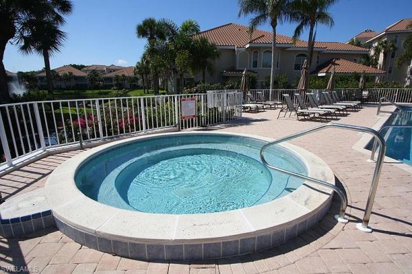 8437 Abbington Cir #612, Naples, Florida 34108, image 1