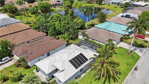 Maplewood, 295 Stanhope Cir, Naples, Florida 34104, image 2