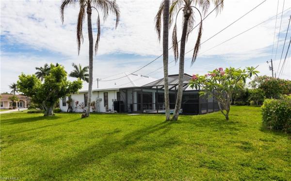 Cape Coral, 512 33rd Ter, Cape Coral, Florida 33904, image 2