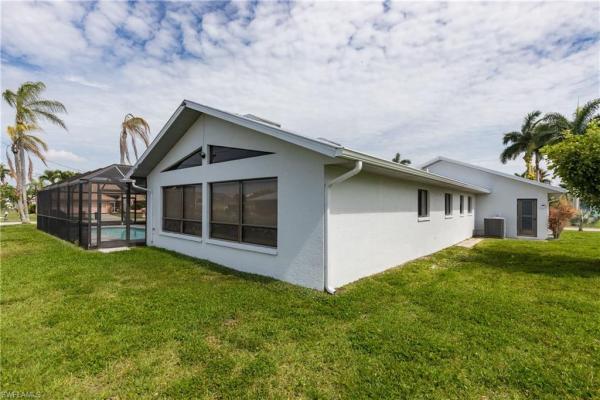 Cape Coral, 512 33rd Ter, Cape Coral, Florida 33904, image 1