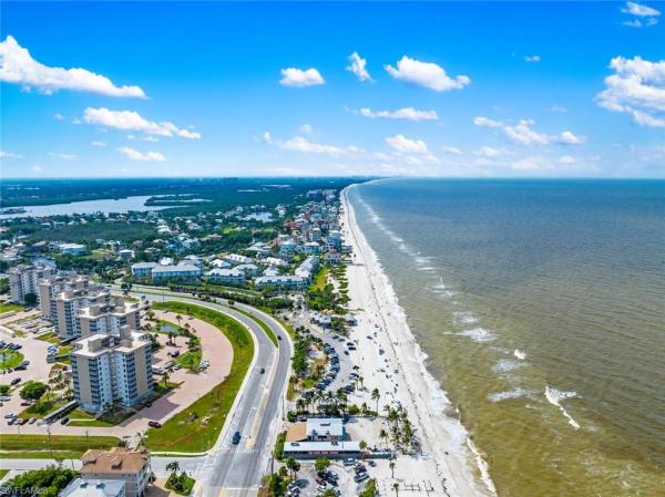 Marbella At Spanish Wells, 9621 Spanish Moss Way #3833, Bonita Springs, Florida 34135, image 2