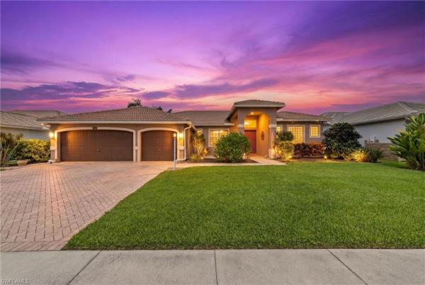 Waterways Of Naples, 3259 Potomac Ct, Naples, Florida 34120, image 1