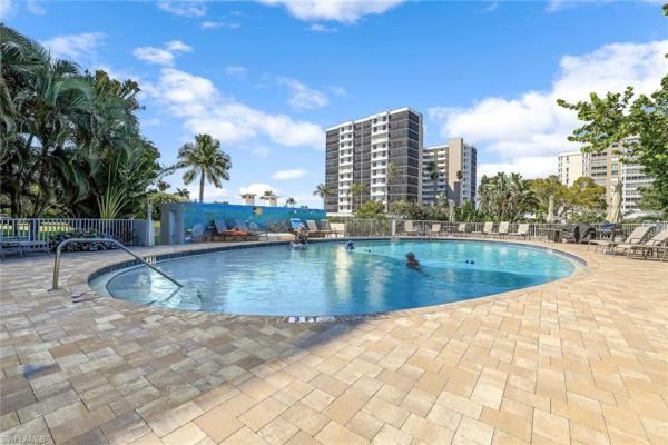 5 Bluebill Ave #810, Naples, Florida 34108, image 3