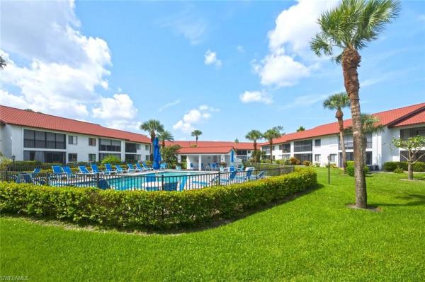4987 Pepper Cir #107, Naples, Florida 34113, image 2