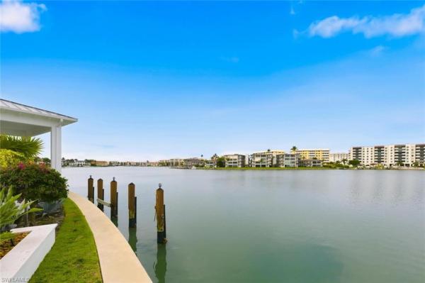 The Moorings, 200 Bahia Pt, Naples, Florida 34103, image 1
