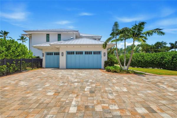 Coquina Sands, 692 Banyan Blvd, Naples, Florida 34102, image 2