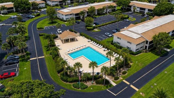 Summerlin Woods, 8041 Woods Cir #14, Fort Myers, Florida 33919, image 3