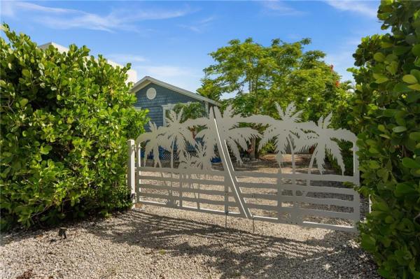 Isles Of Capri, 105 Hilo St, Naples, Florida 34113, image 3