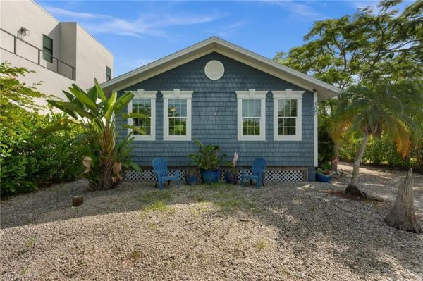 Isles Of Capri, 105 Hilo St, Naples, Florida 34113, image 2