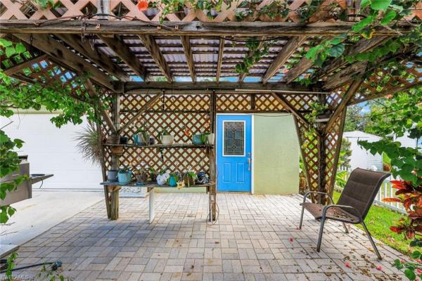 Naples No HOA, 2385 Sunset Ave, Naples, Florida 34112, image 2