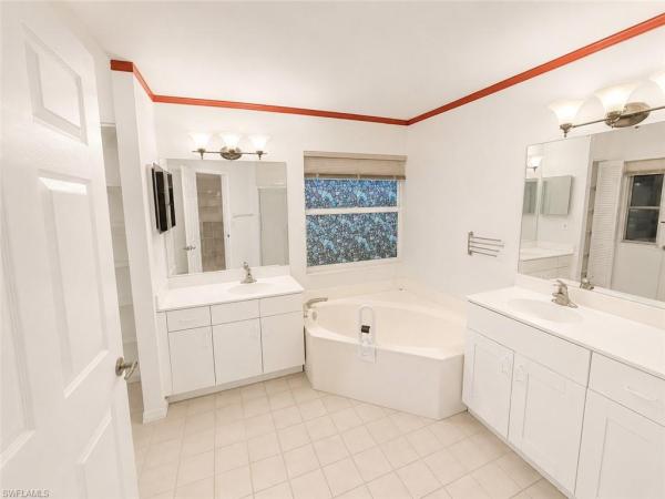 Crown Pointe East, 5114 Mabry Dr, Naples, Florida 34112, image 3