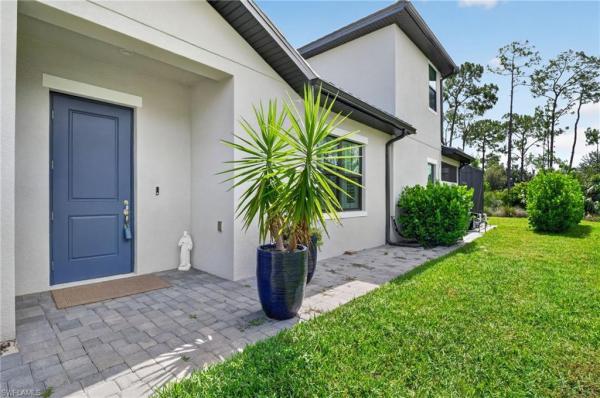 Abaco Pointe, 14596 Kingfisher Loop, Naples, Florida 34120, image 2