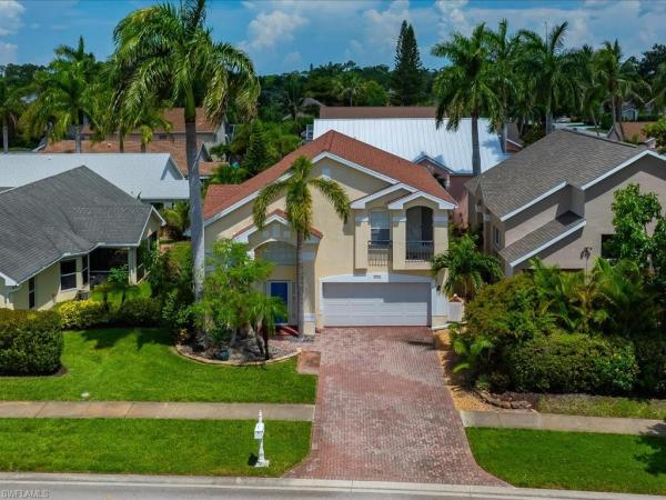 Bougainvillas At Queens Park, 3570 Kent Dr #23, Naples, Florida 34112, image 1
